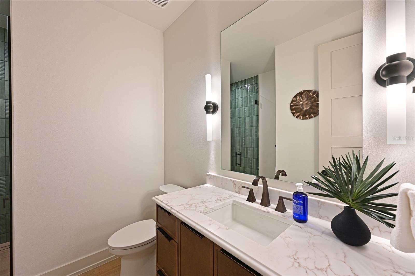 A4682245 Property Photo