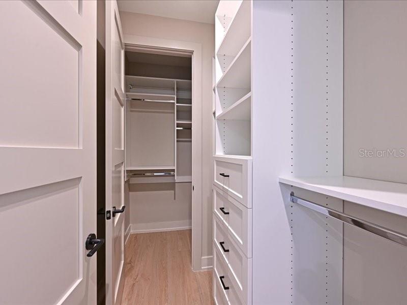 A4682245 Property Photo