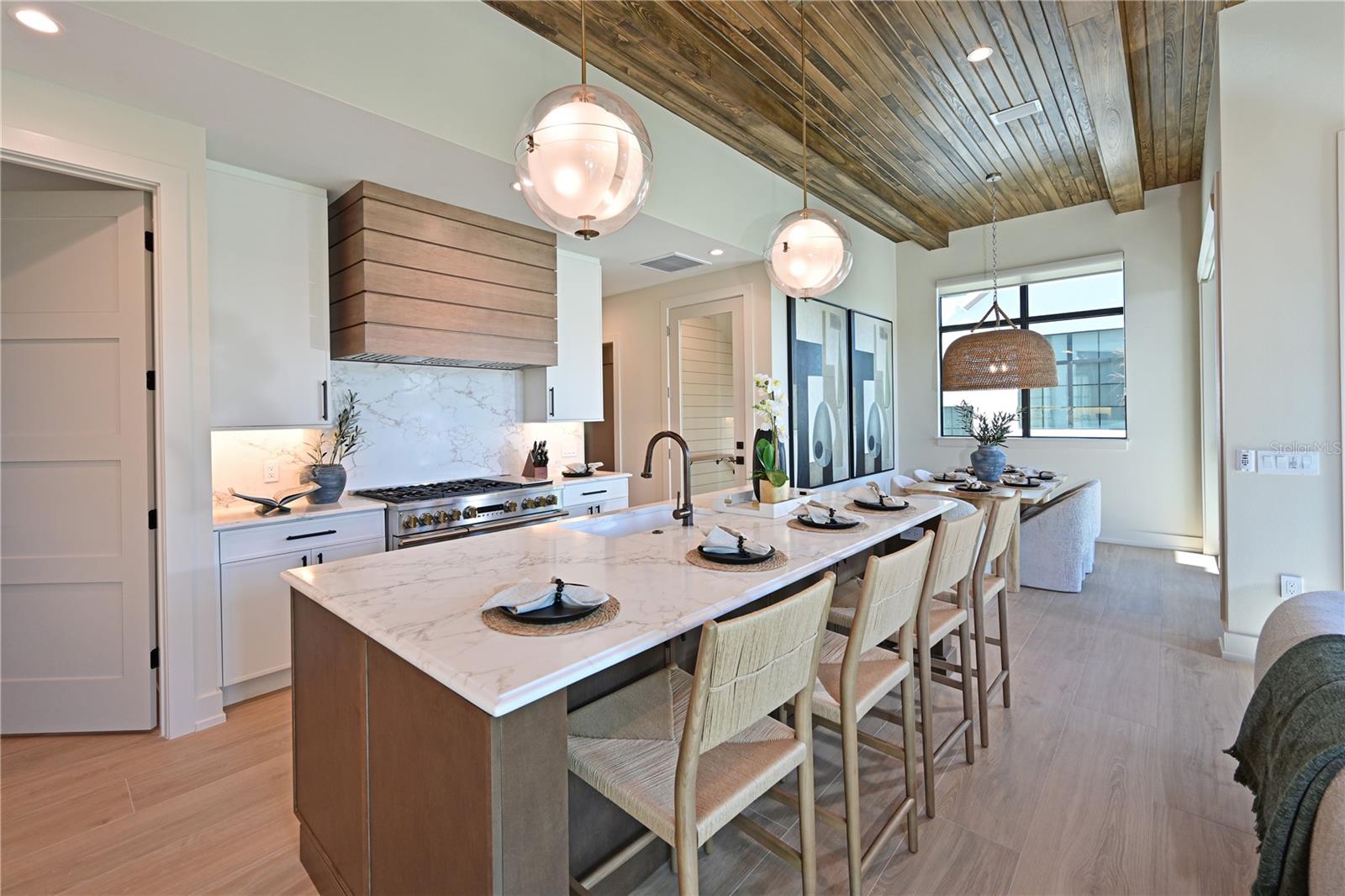 A4682245 Property Photo