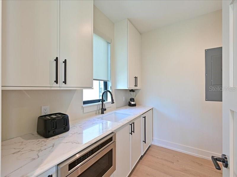 A4682245 Property Photo