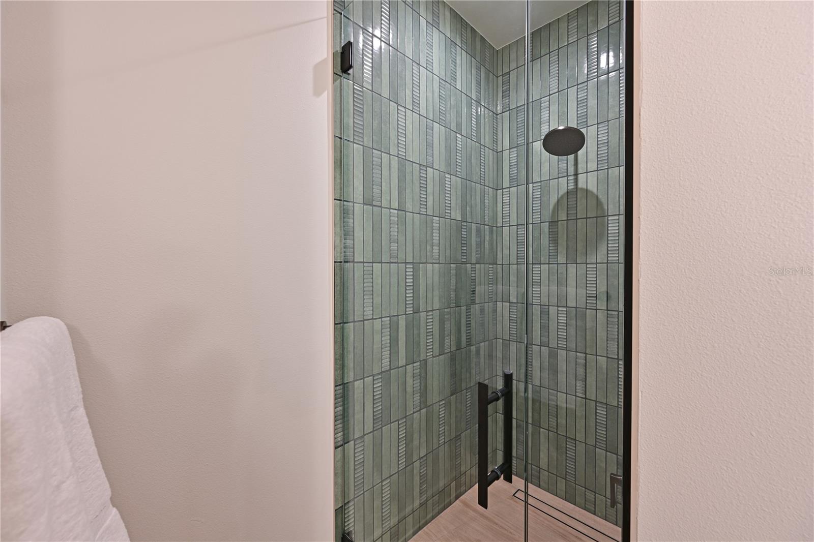 A4682245 Property Photo