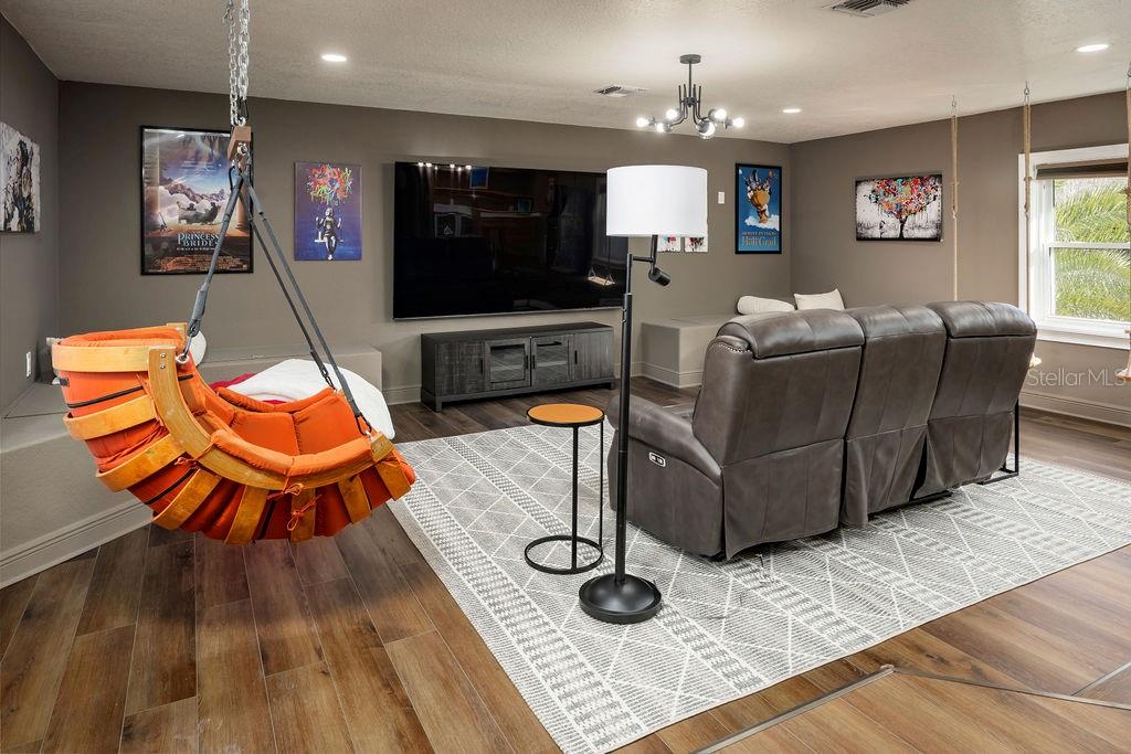 O6381869 Property Photo