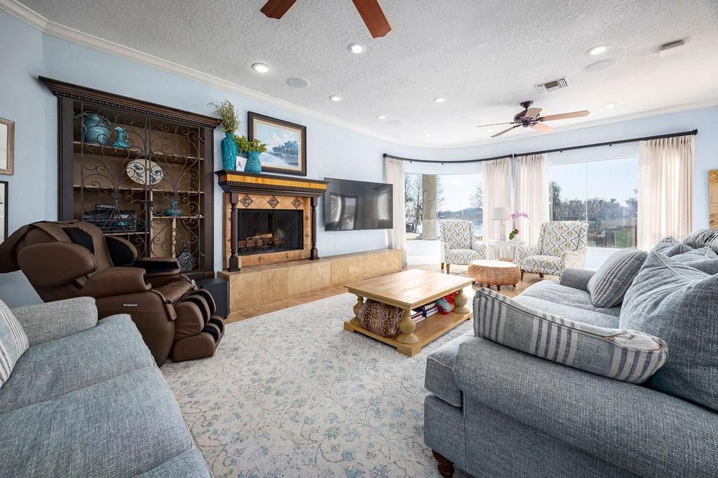 O6381869 Property Photo