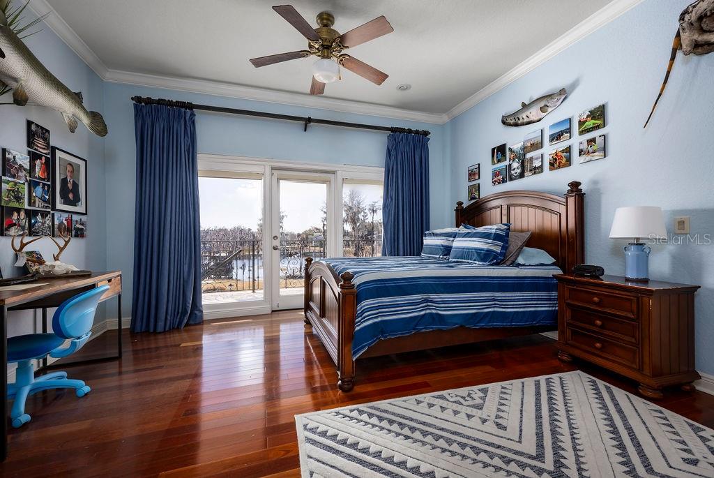 O6381869 Property Photo