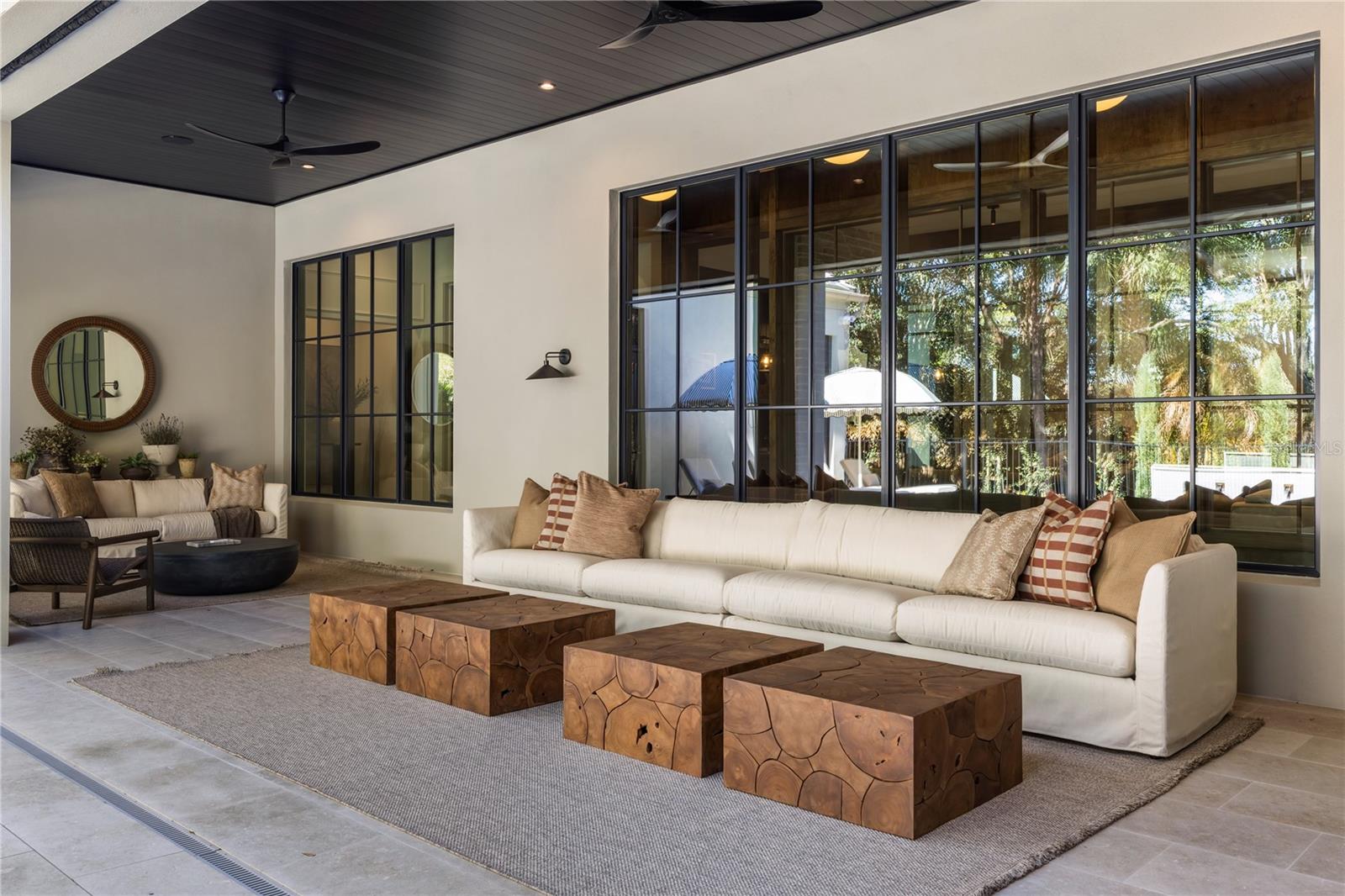 O6381880 Property Photo