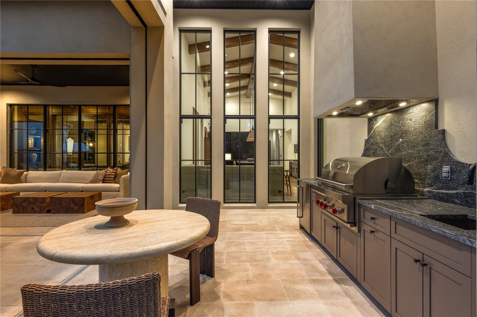 O6381880 Property Photo