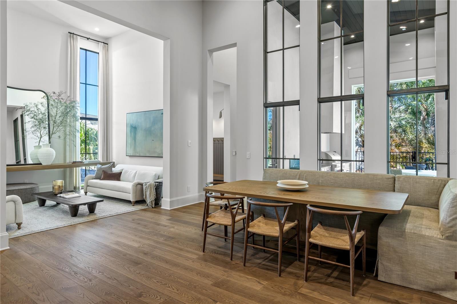 O6381880 Property Photo