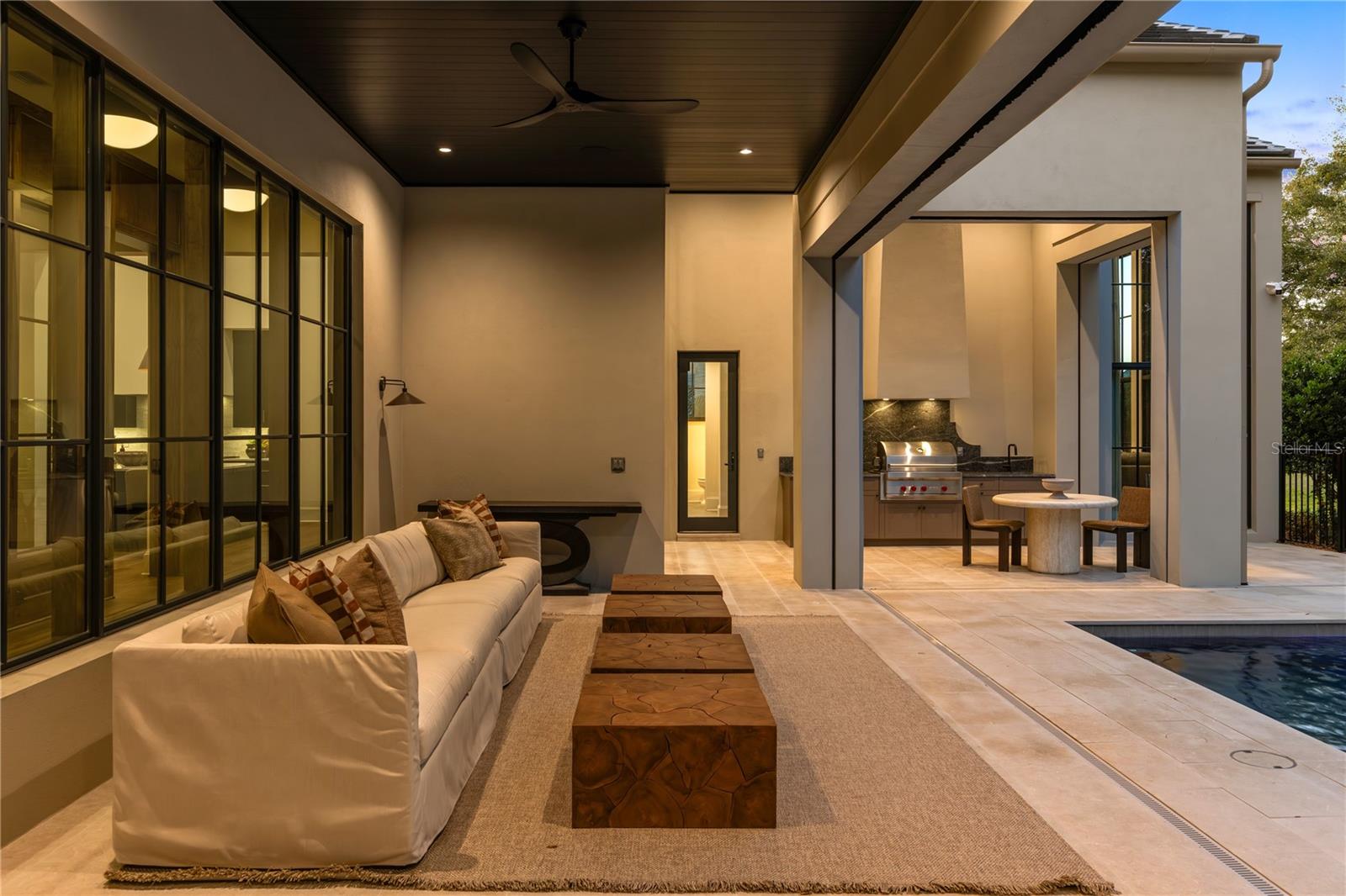 O6381880 Property Photo