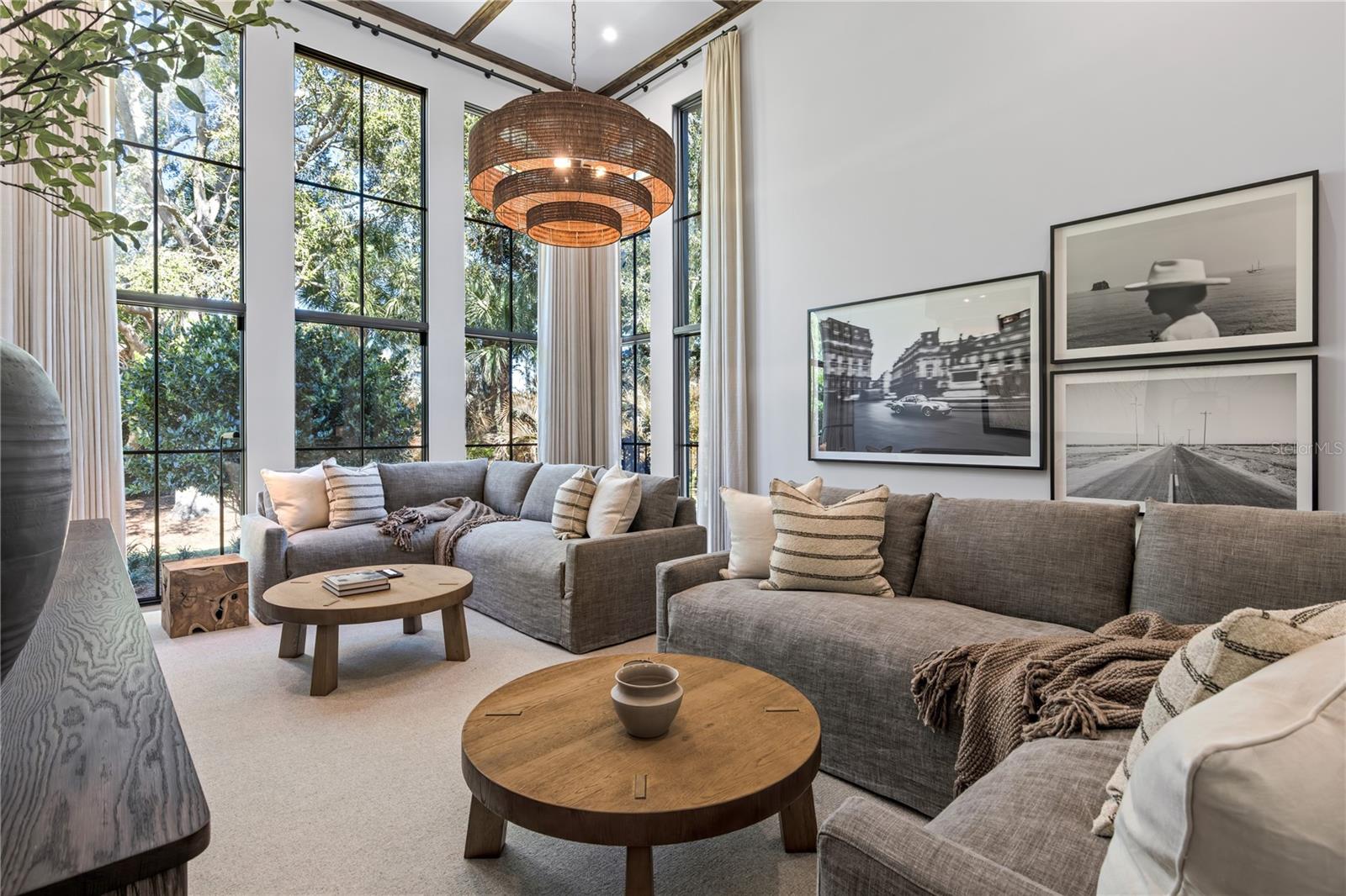 O6381880 Property Photo