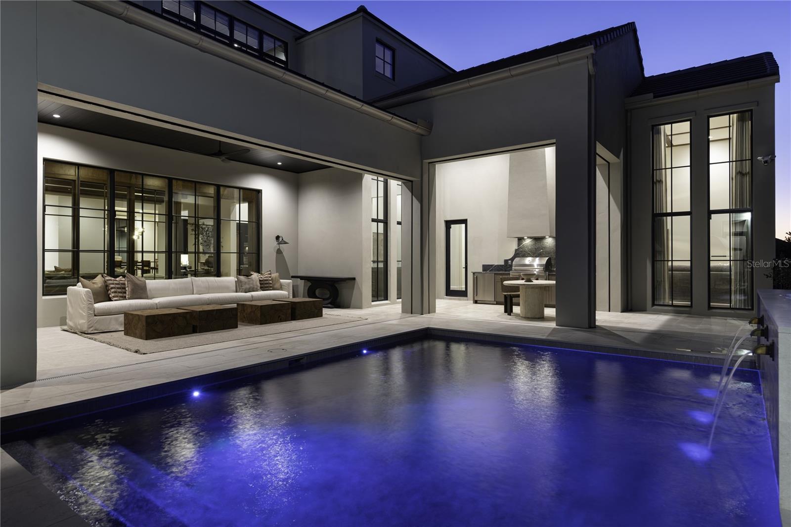 O6381880 Property Photo