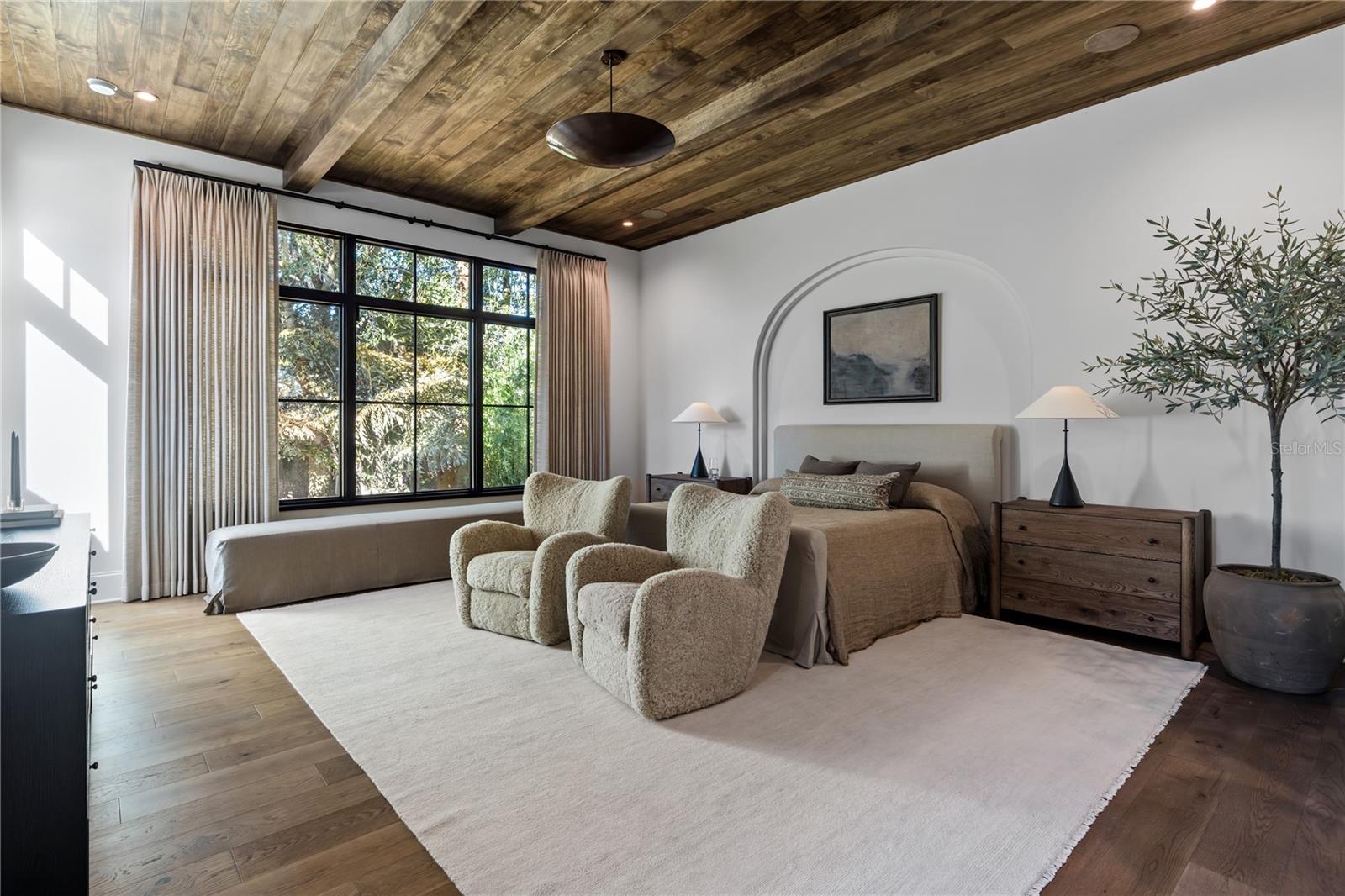 O6381880 Property Photo