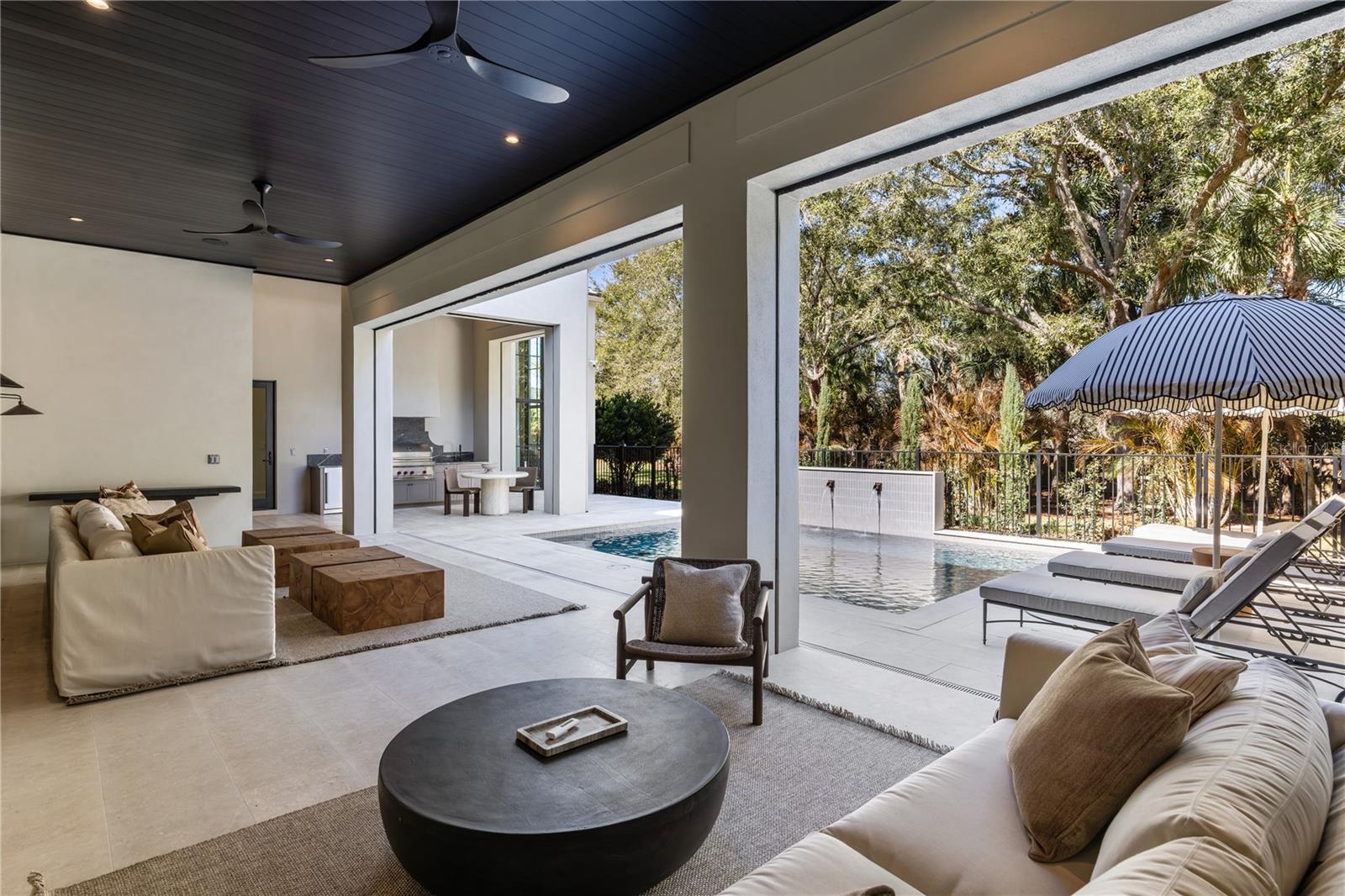 O6381880 Property Photo