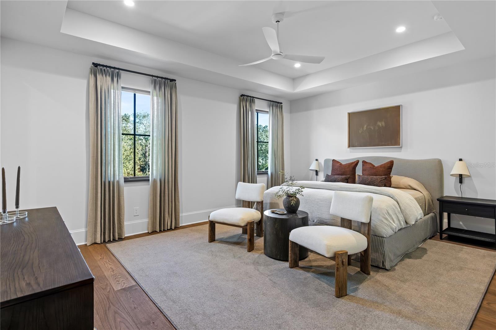 O6381880 Property Photo