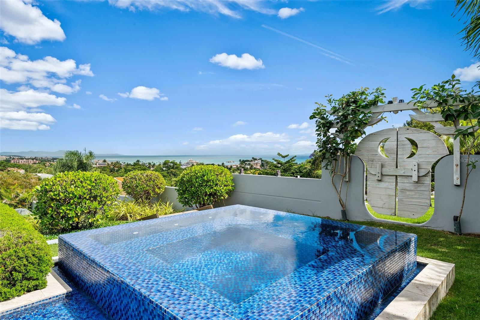 PR9119256 Property Photo