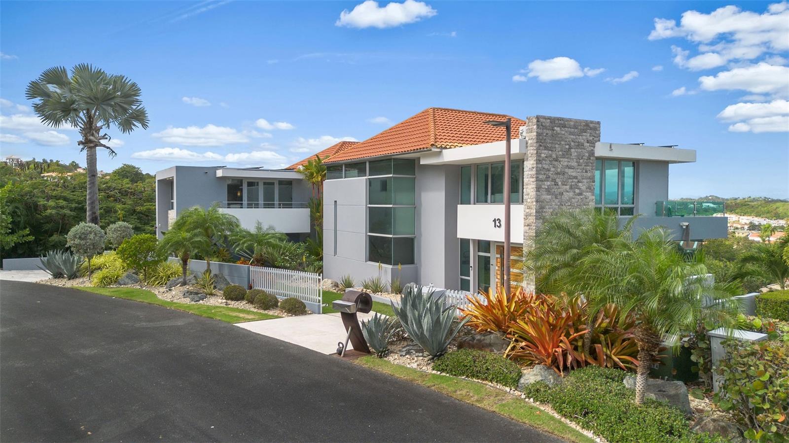 PR9119256 Property Photo