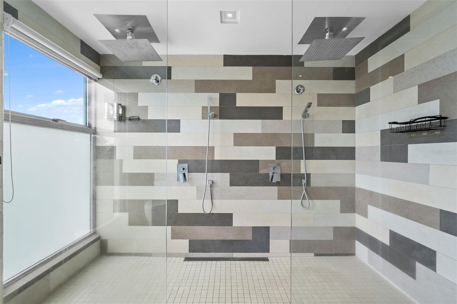 PR9119256 Property Photo