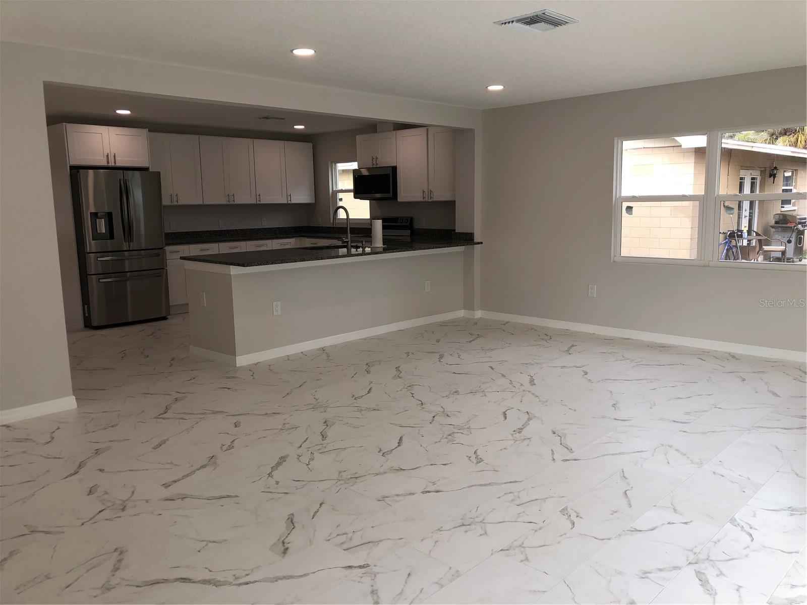 345 PARKLAND AVE, SARASOTA, FL, 34232