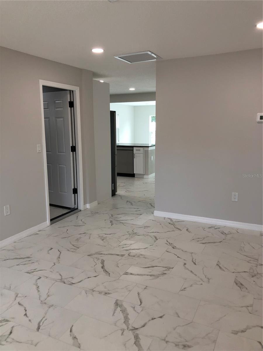 345 PARKLAND AVE, SARASOTA, FL, 34232