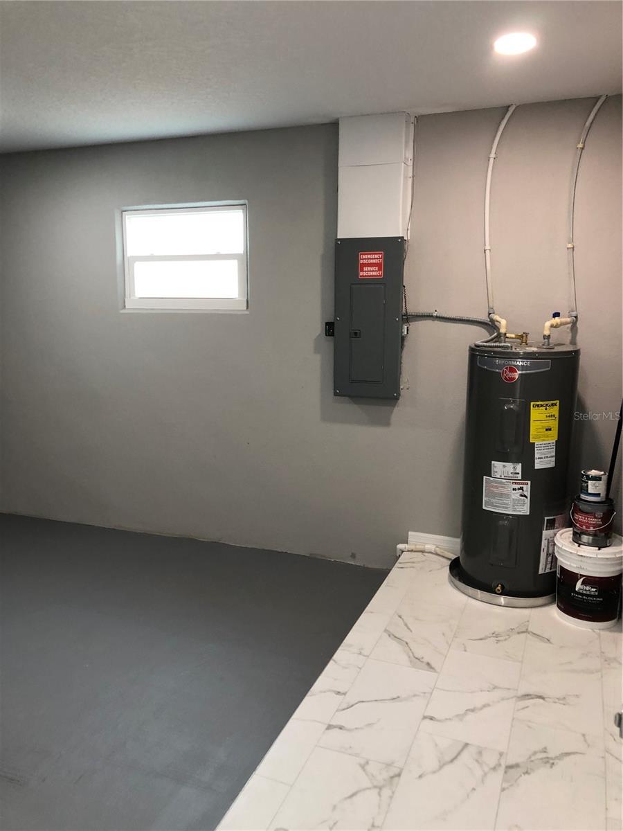 345 PARKLAND AVE, SARASOTA, FL, 34232