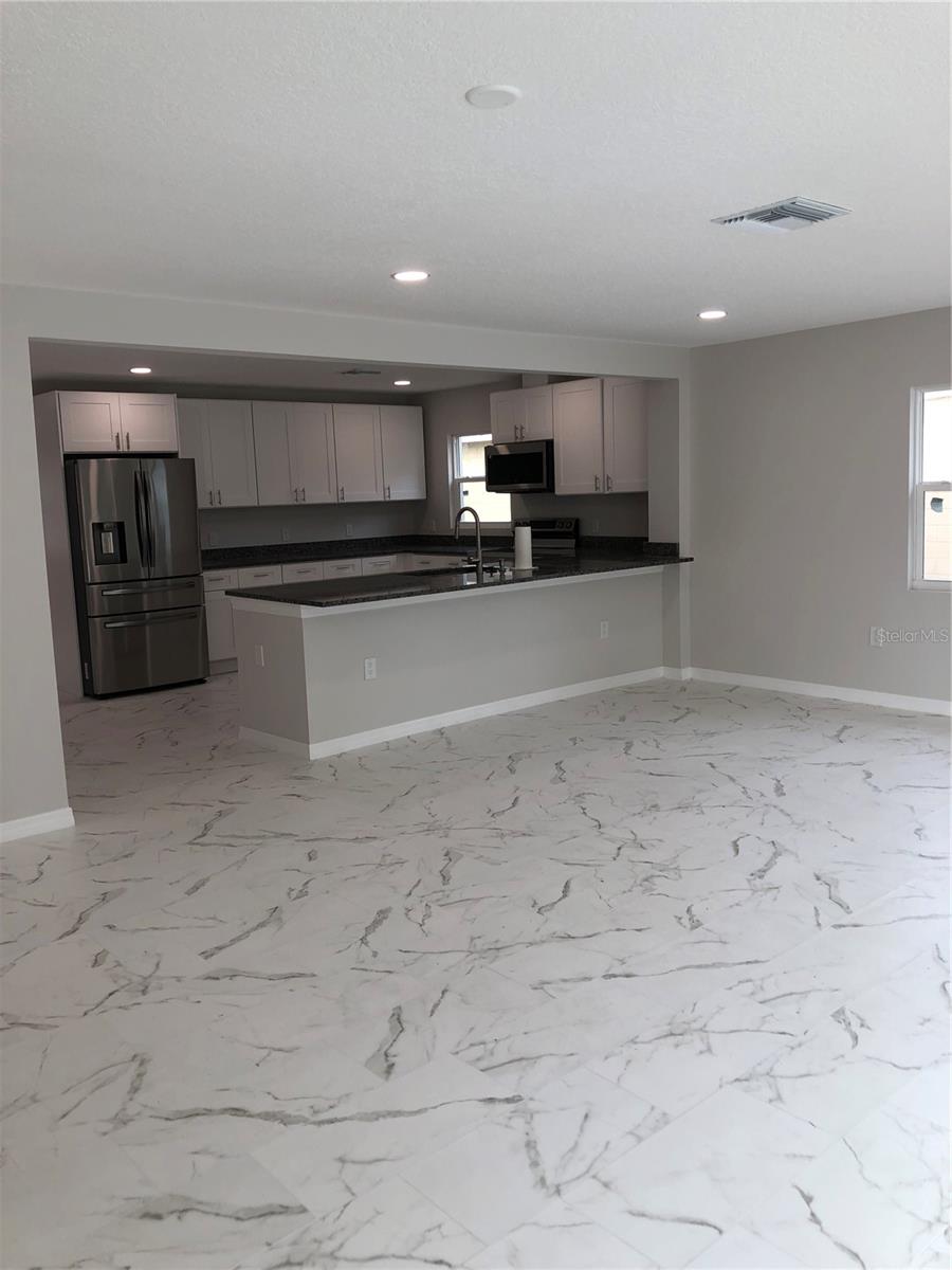 345 PARKLAND AVE, SARASOTA, FL, 34232