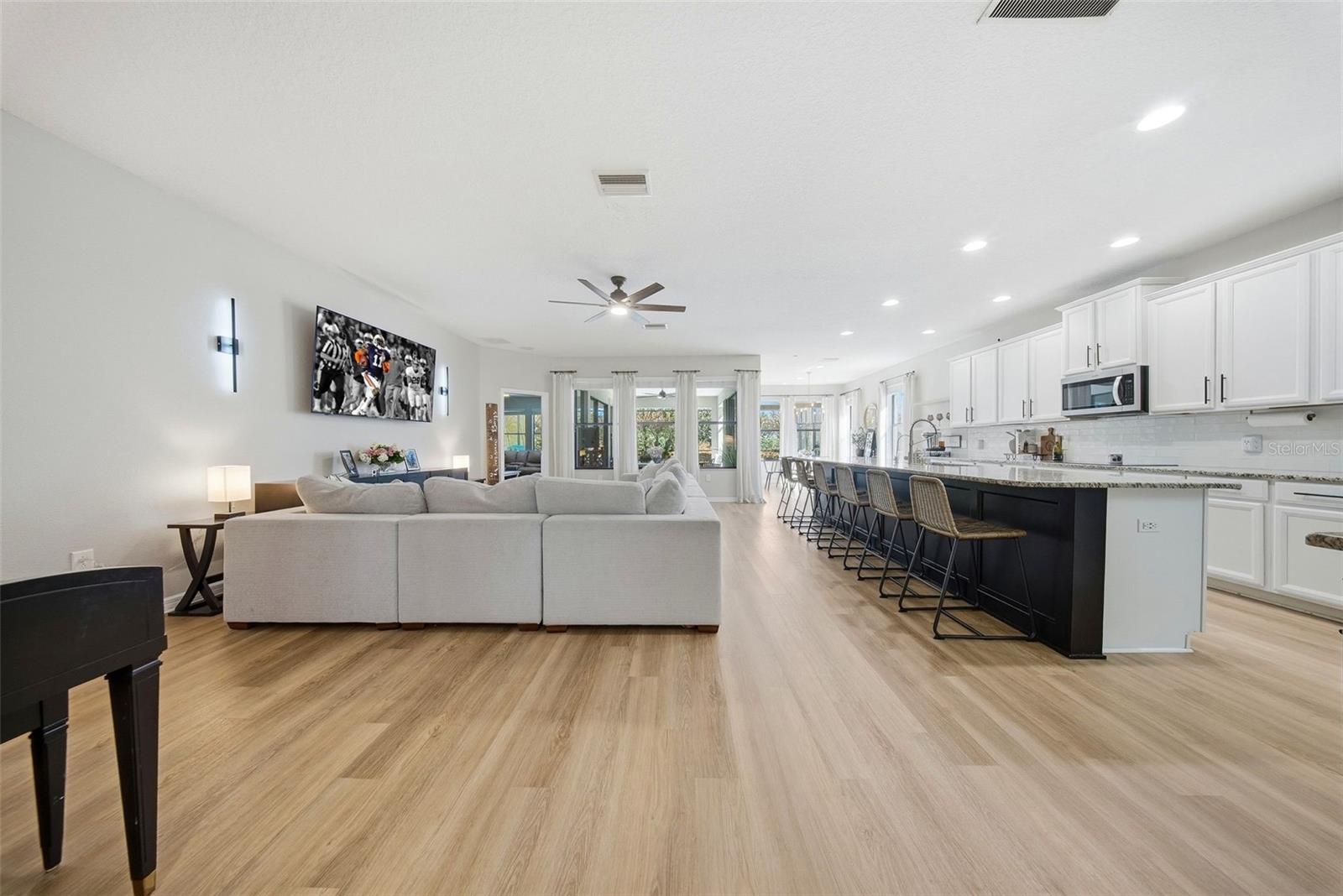 Open kitchen/family room layout