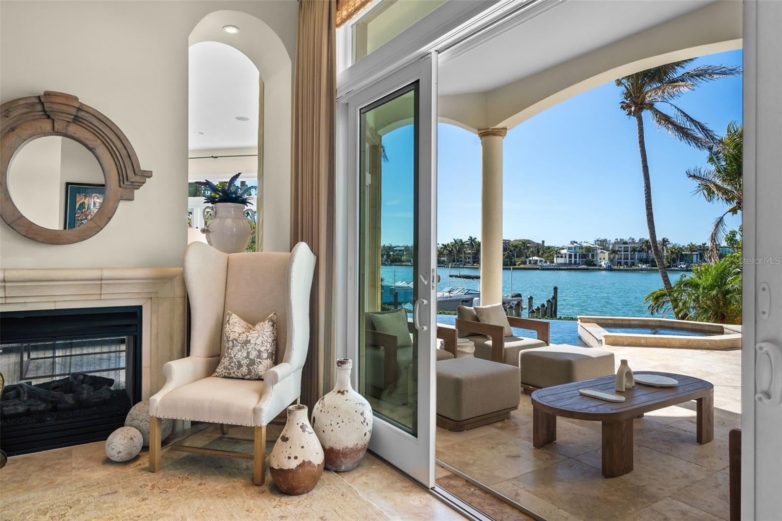 A4682309 Property Photo