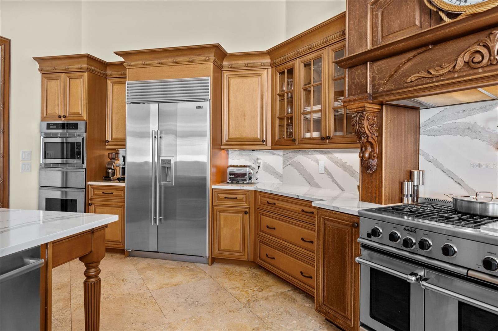 A4682309 Property Photo