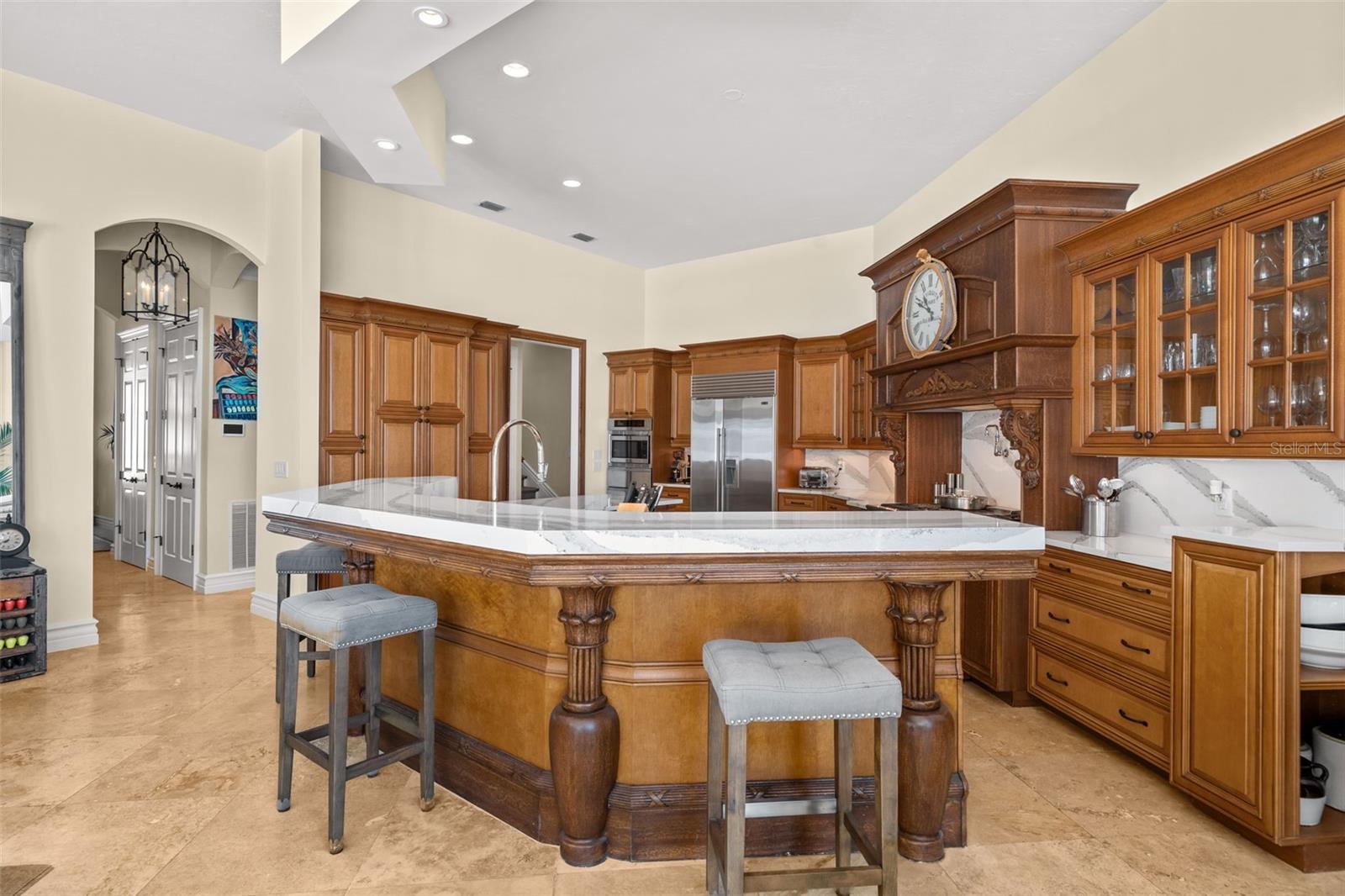 A4682309 Property Photo