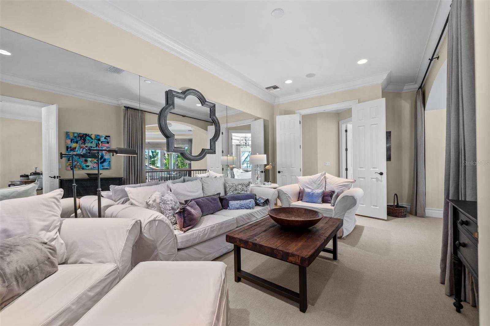 A4682309 Property Photo