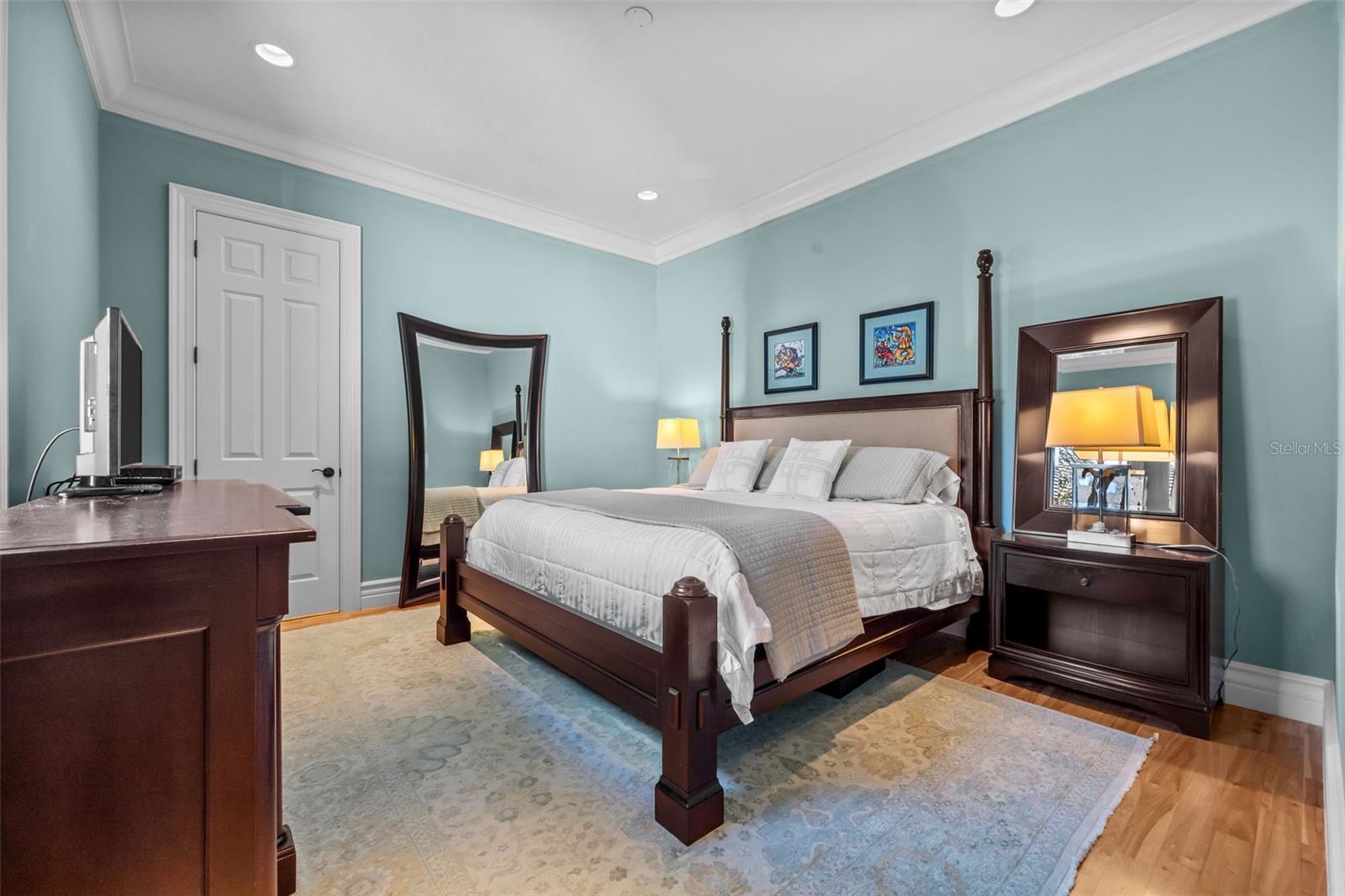 A4682309 Property Photo