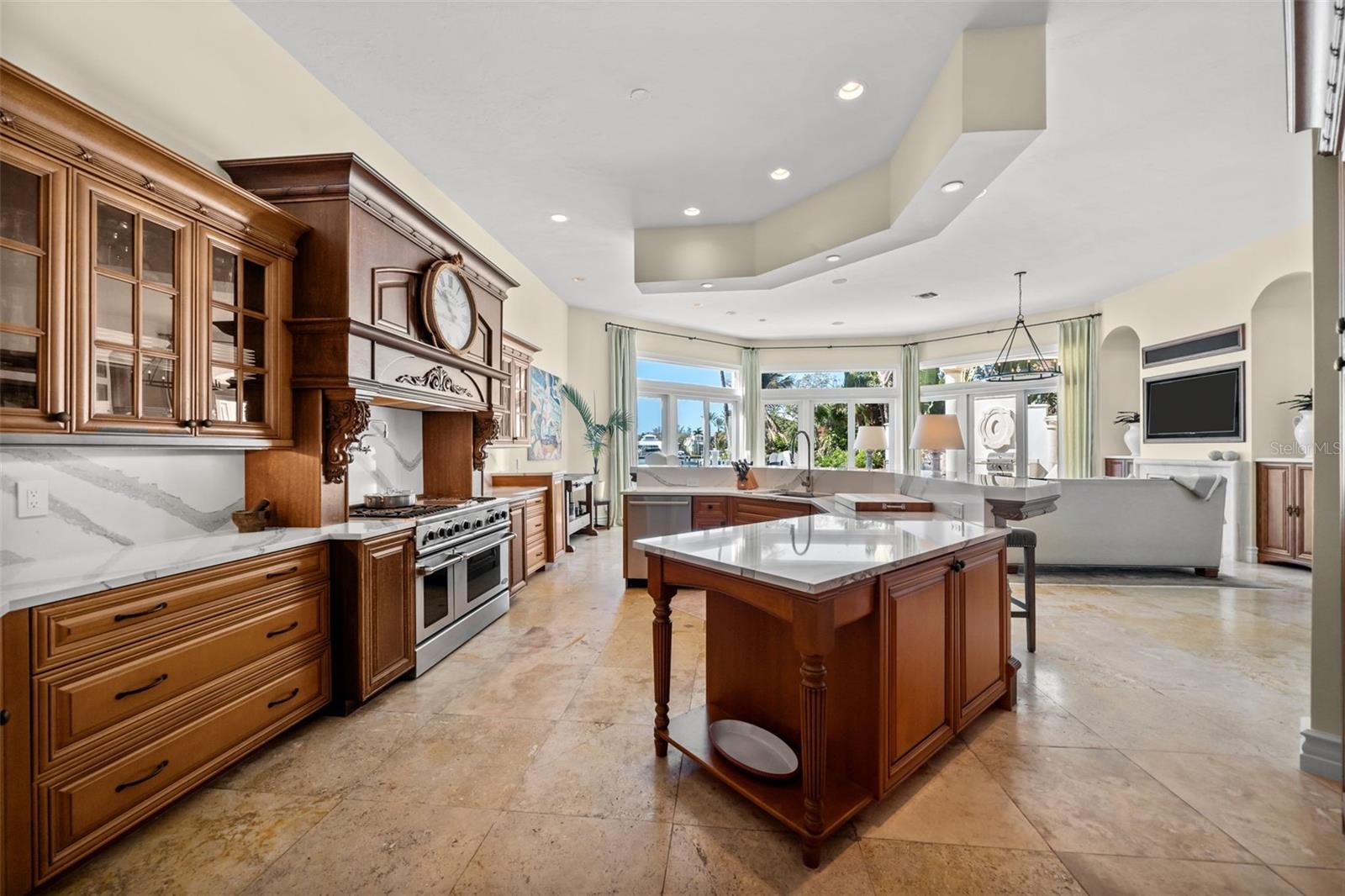 A4682309 Property Photo