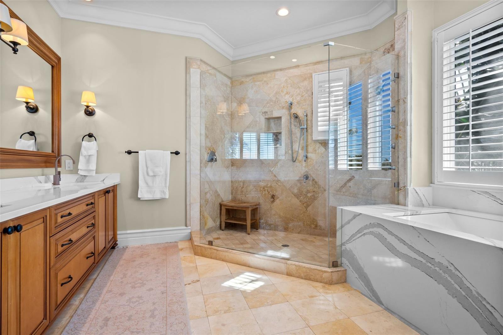 A4682309 Property Photo