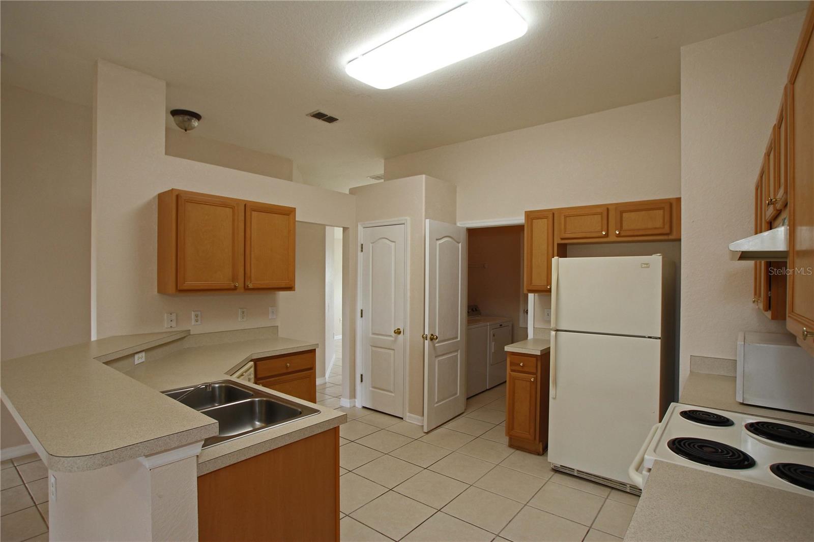 6852 SHADOWCAST LN, LAKELAND, FL, 33813