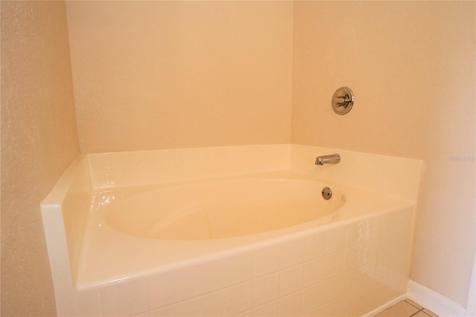 6852 SHADOWCAST LN, LAKELAND, FL, 33813