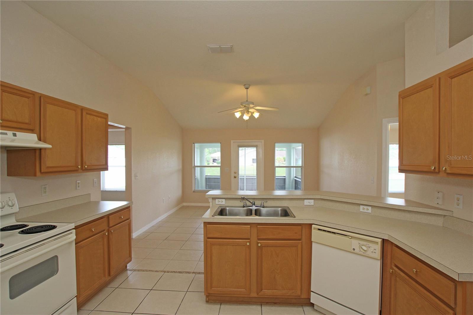 6852 SHADOWCAST LN, LAKELAND, FL, 33813