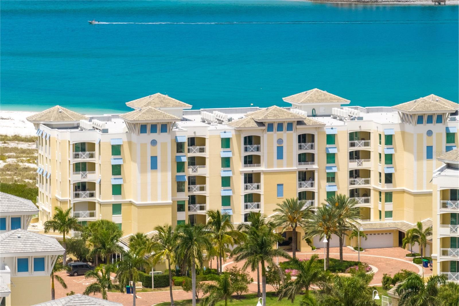 TB8475633 Property Photo