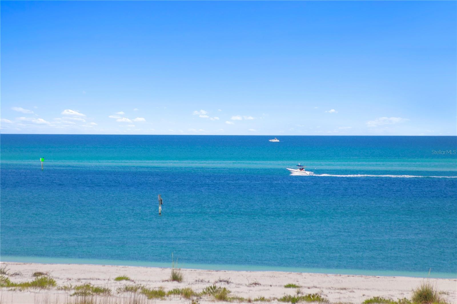 TB8475633 Property Photo