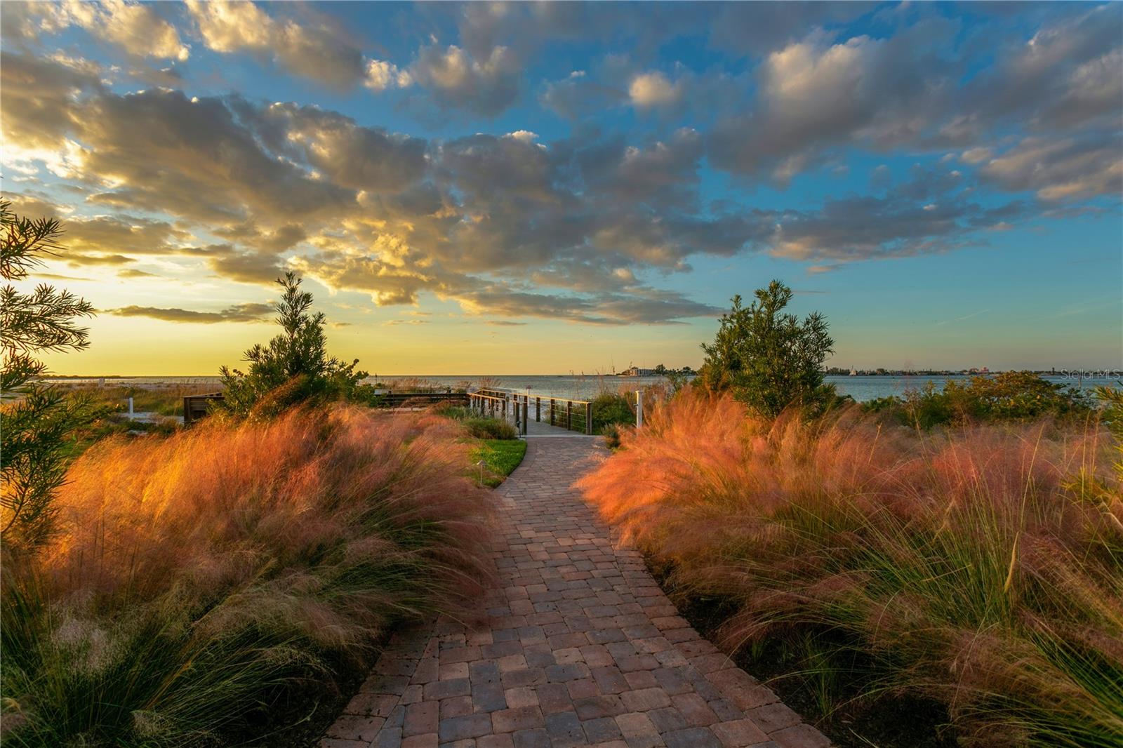 TB8475633 Property Photo