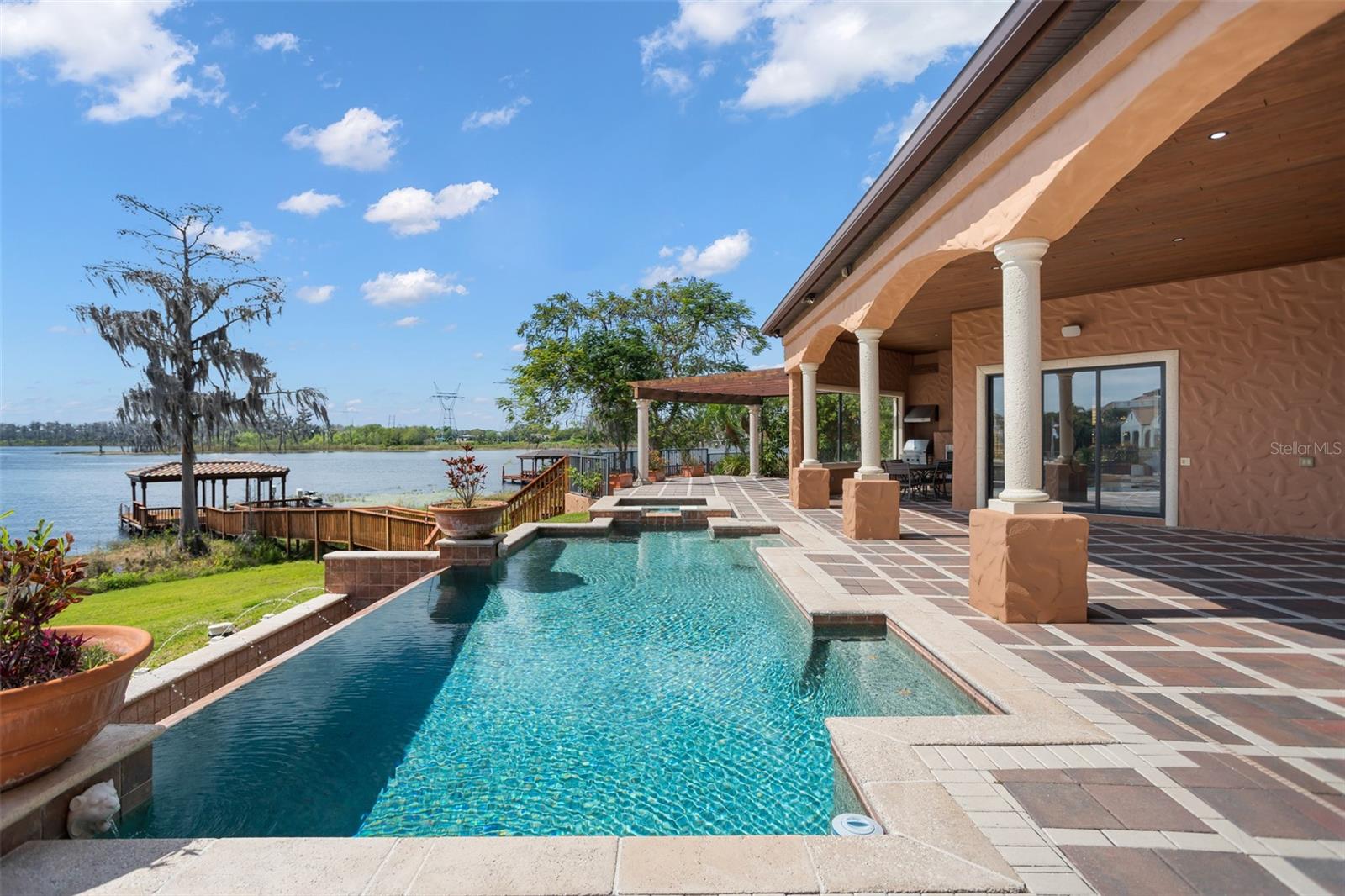 O6382015 Property Photo