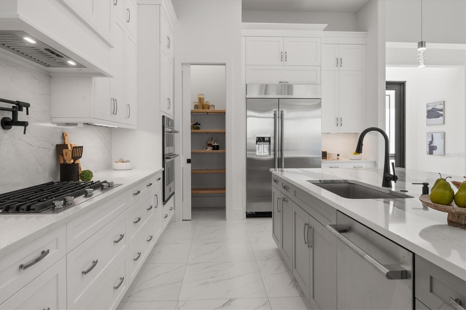 A4682338 Property Photo