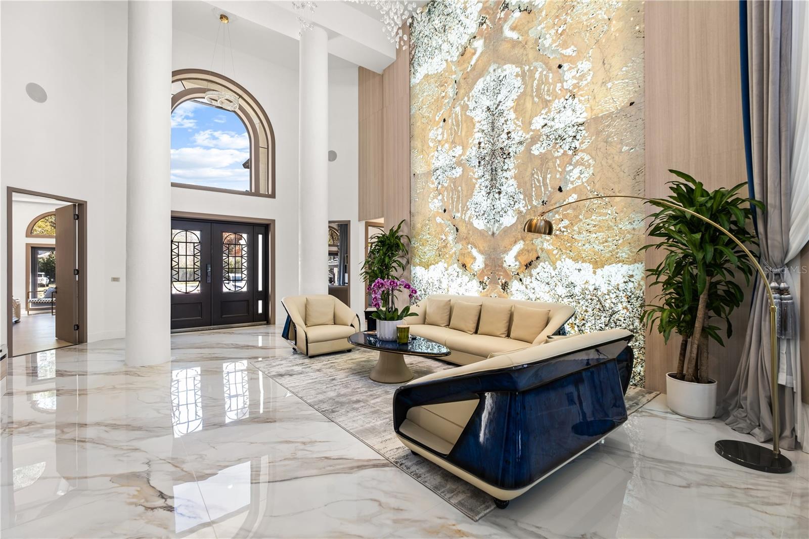 O6382040 Property Photo