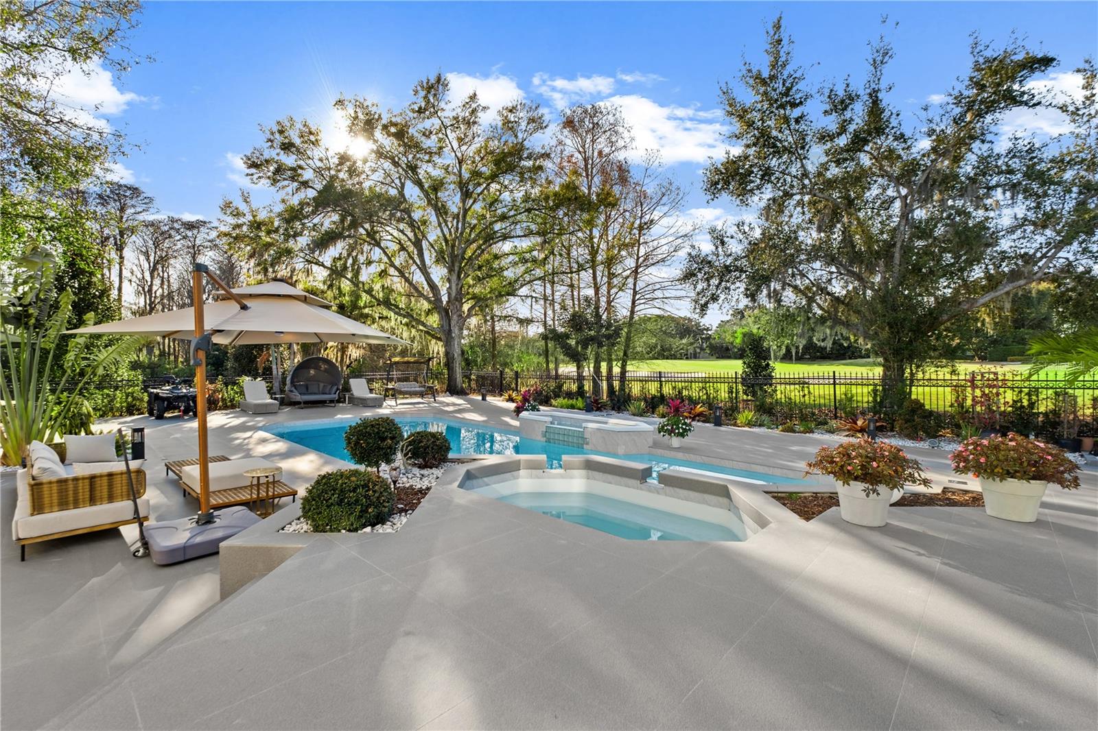 O6382040 Property Photo