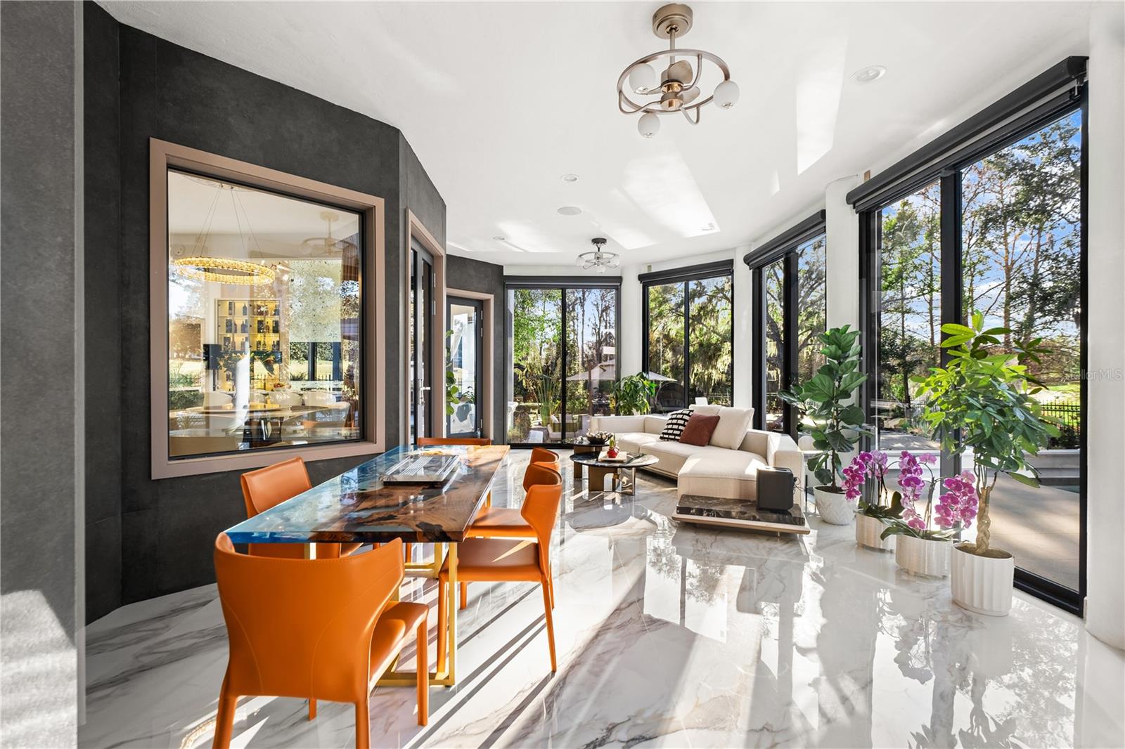 O6382040 Property Photo