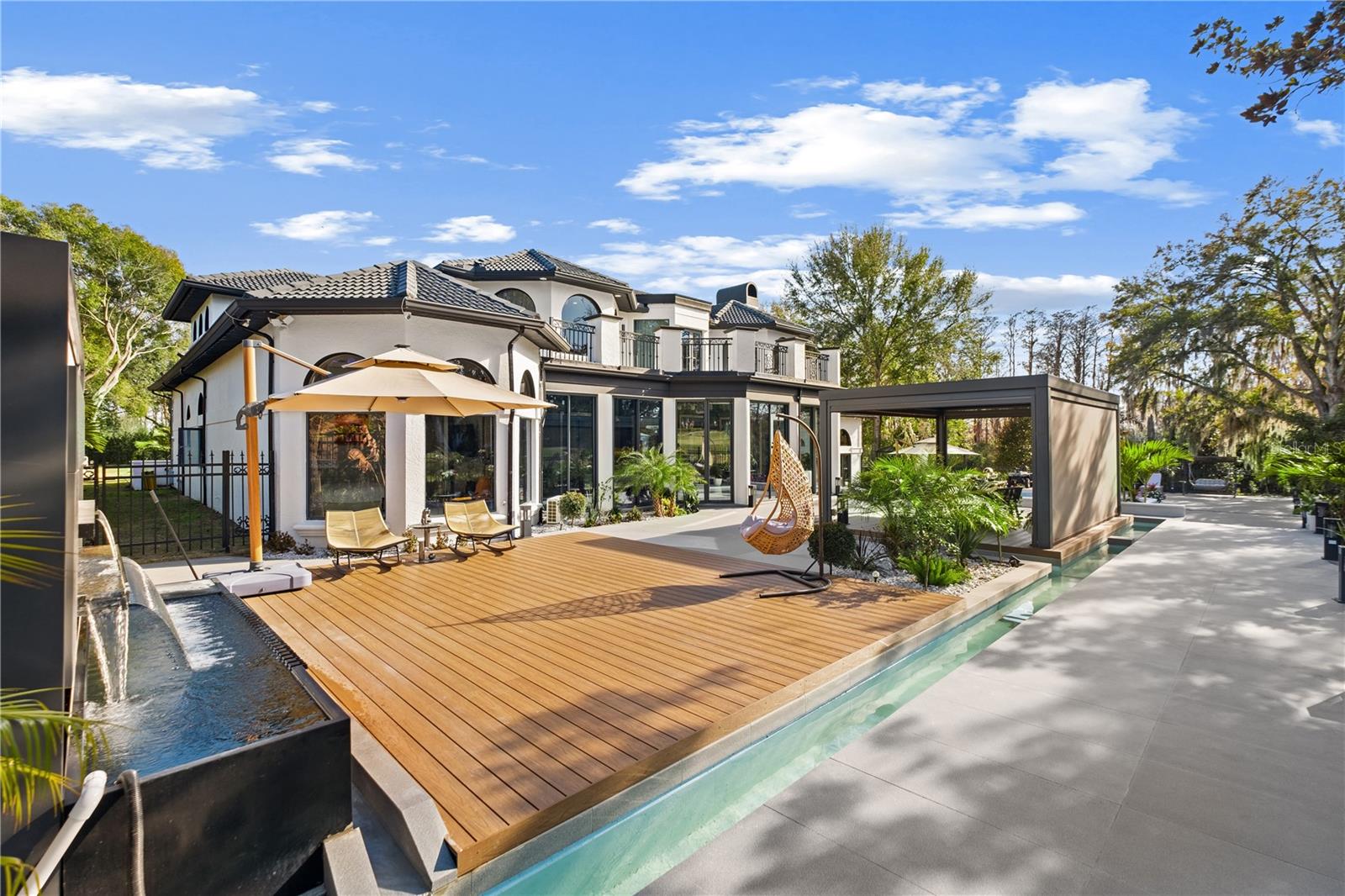 O6382040 Property Photo