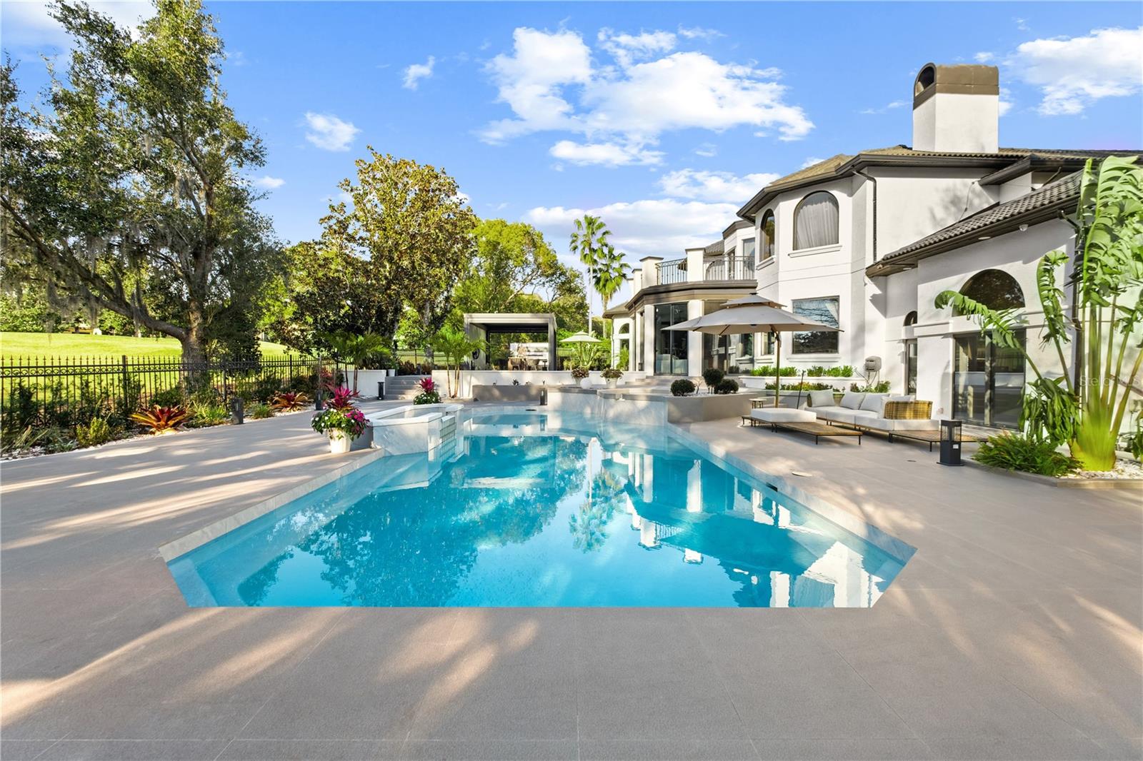 O6382040 Property Photo