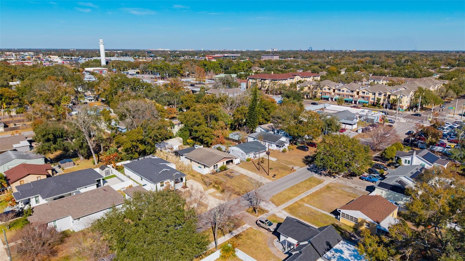 207 W BROAD ST, TAMPA, FL, 33604