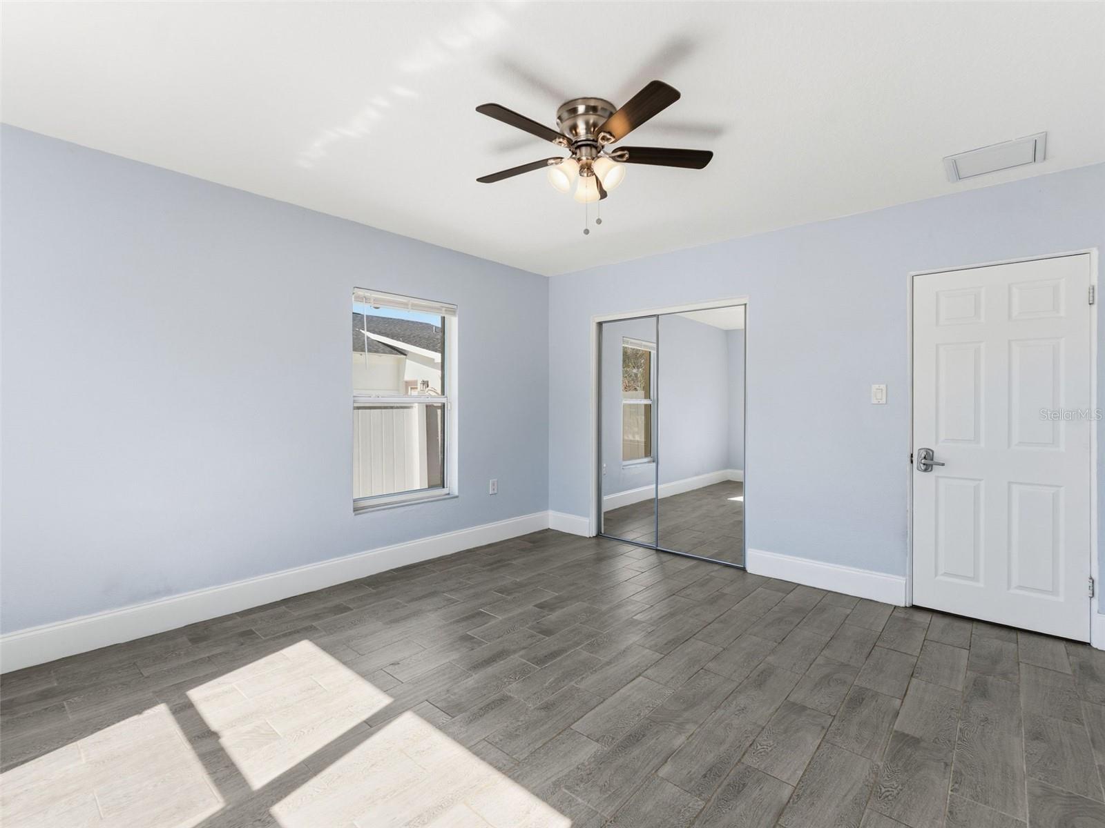 207 W BROAD ST, TAMPA, FL, 33604