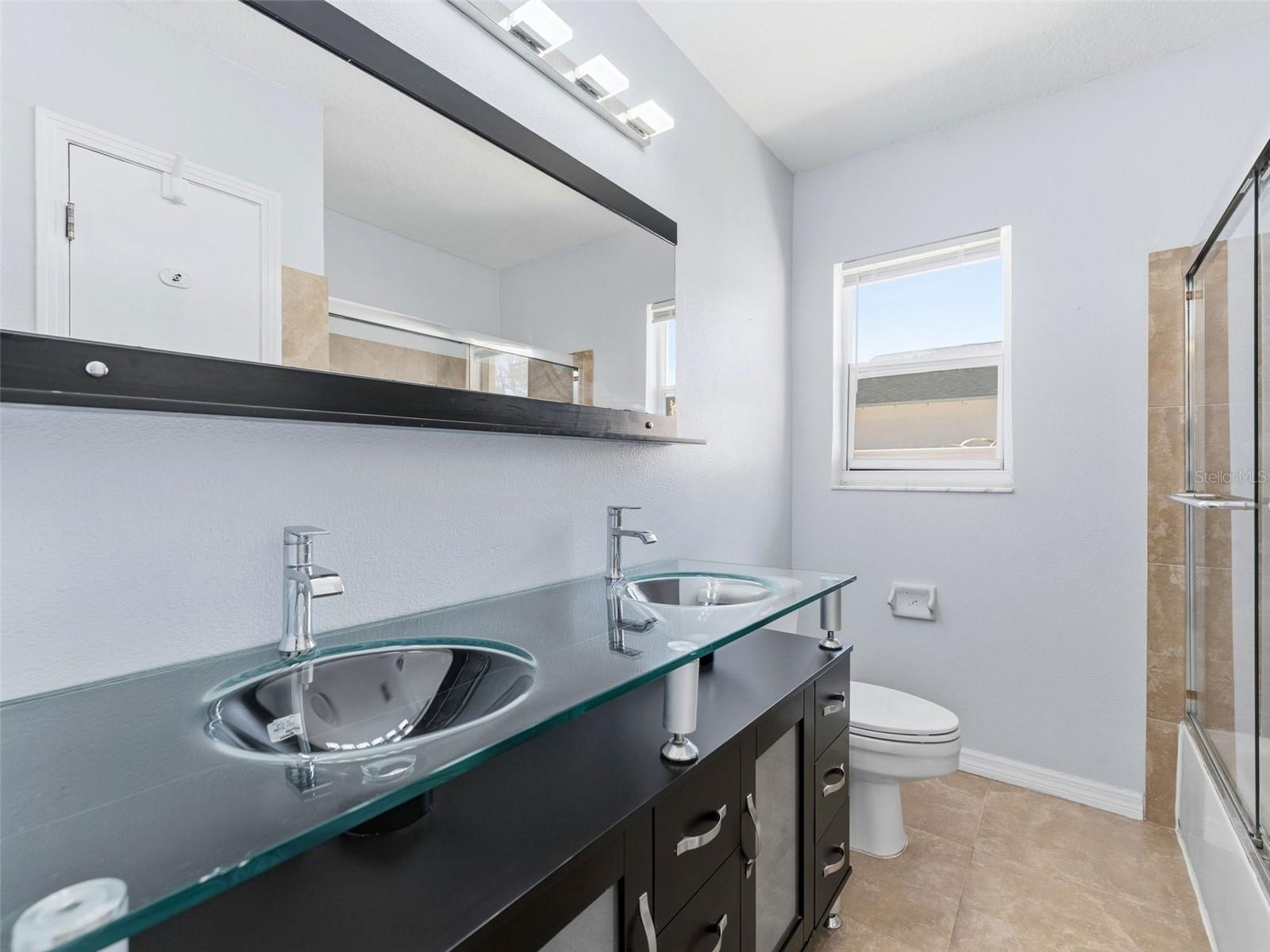 207 W BROAD ST, TAMPA, FL, 33604