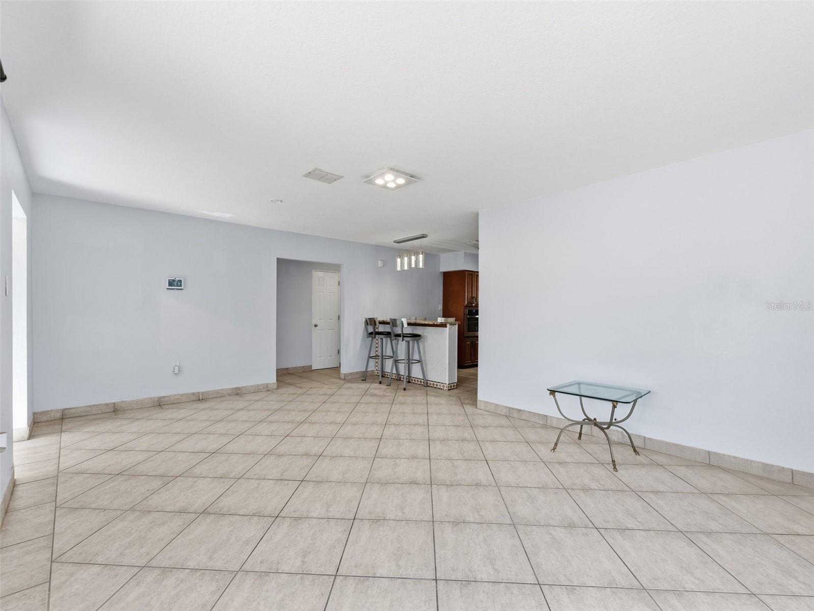 207 W BROAD ST, TAMPA, FL, 33604