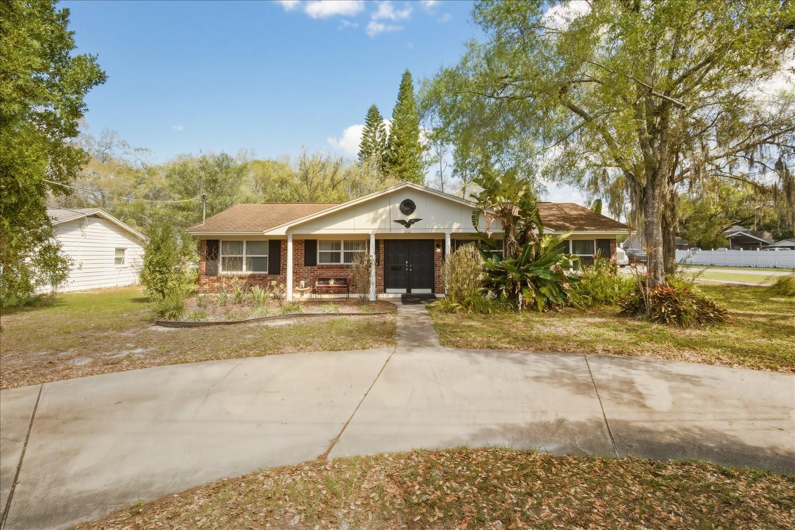 2101 W KYRA DR, TAMPA, FL, 33612